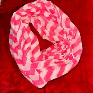 Hot pink and white chevron scarf